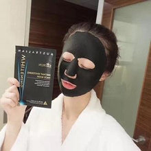 Load image into Gallery viewer, Eaoron Instant Whitening Face Mask 25ml 5 Piece.

